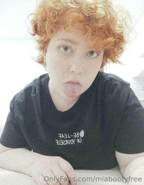 巨乳の熟女オンリーファンズ えろた 画像