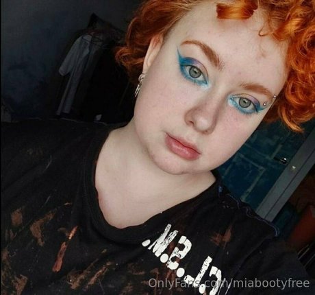 ラバーオンリーファン 美しい裸 写真