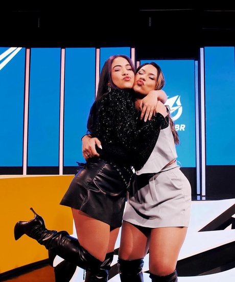 手コキ 主観視点 オンリーファンズ 素敵 写真