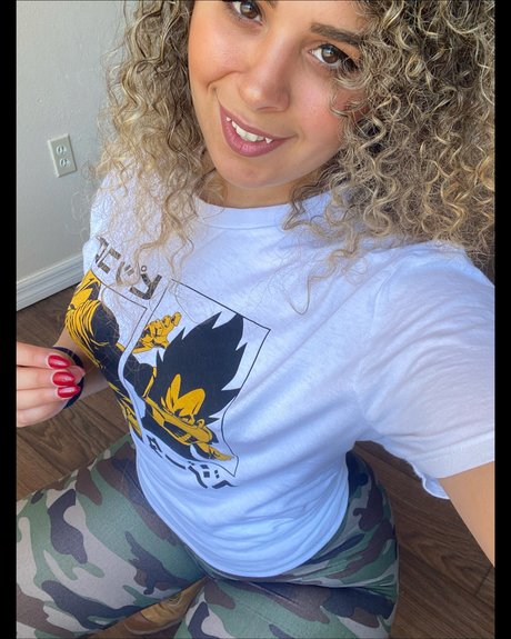 太った足のOnlyFans 無料裸 画像