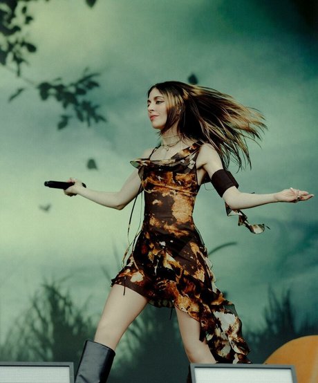 大きな乳首オンリーファンズ ポルノ 写真