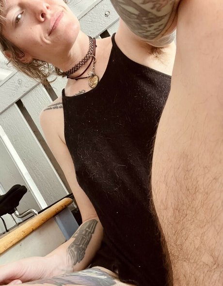 アジア人 ノーPPV オンリーファンズ アダルト 写真