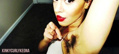 熟女の足オンリーファンズ ホット裸 ギャラリー