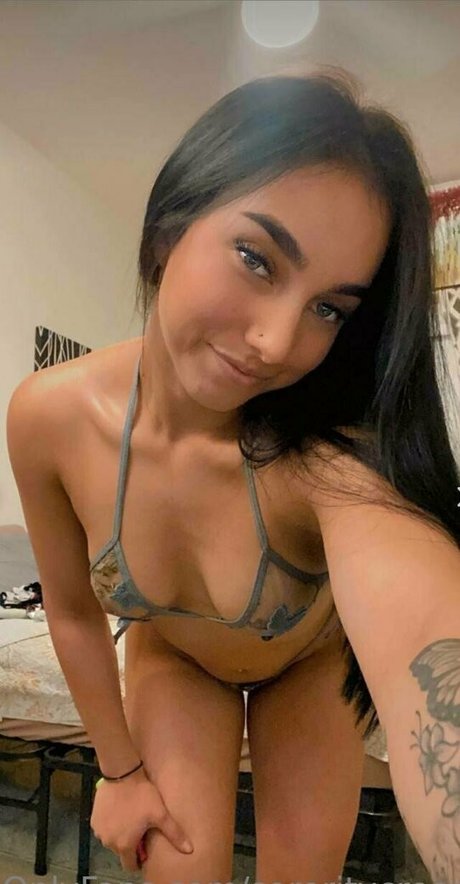 sororitycream18 裸の女優 写真