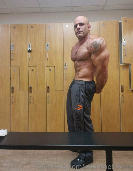 justinmetrando 裸モデル ギャラリー