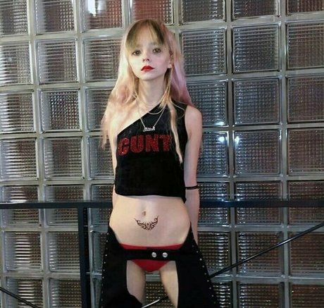 barbie free ヌードモデル ギャラリー