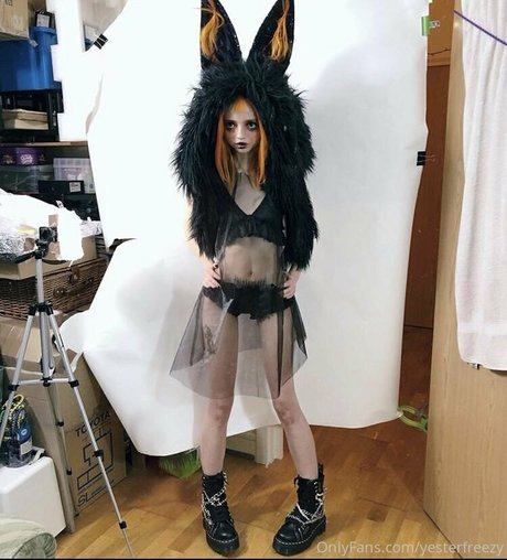 JOIティーンオンリーファンズ 無料ポルノ 写真