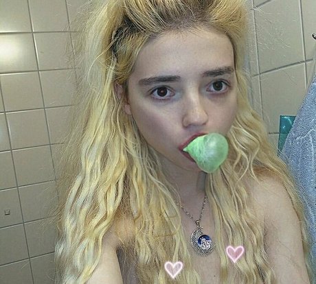 barbie free アートモデル 写真