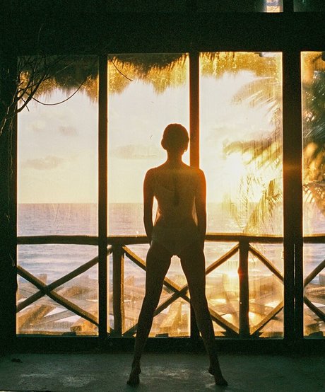 熟女 太め OnlyFans 無料セックス 画像