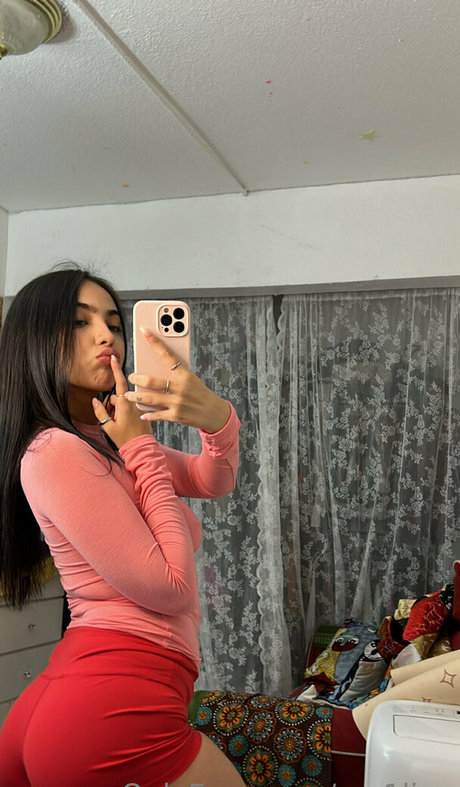 em1lina スター 画像