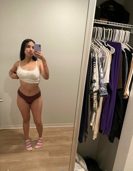 em1lina アートポルノスター 画像