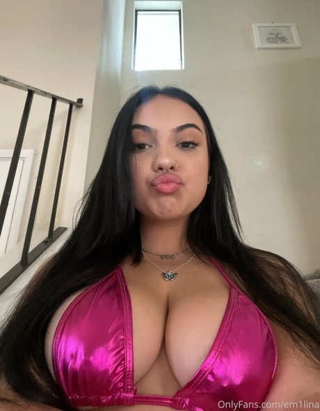 em1lina ホットなモデル ギャラリー