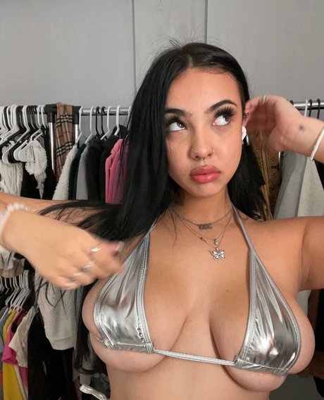 em1lina セックスモデル アーカイブ