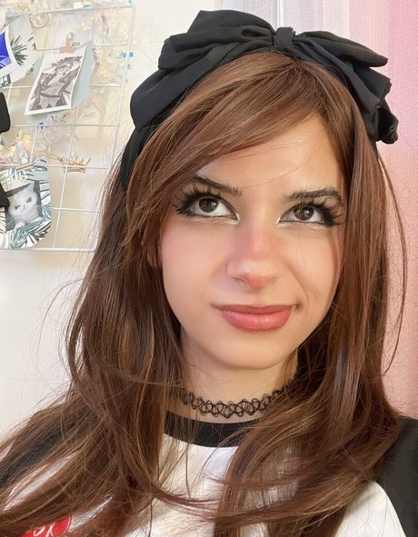 BBW パウグ オンリーファンズ 美しい 写真