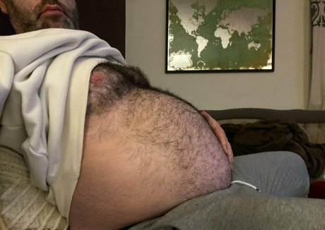 巨乳の黒人女性オンリーファンズ セクシー ギャラリー