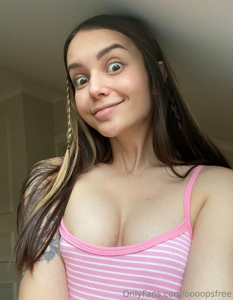 ポーグ xxx オンリーファンズ トップ 写真