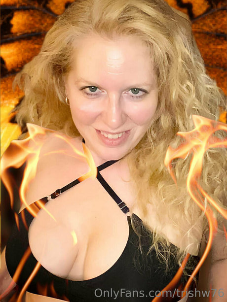 trishw76 ポルノモデル アーカイブ