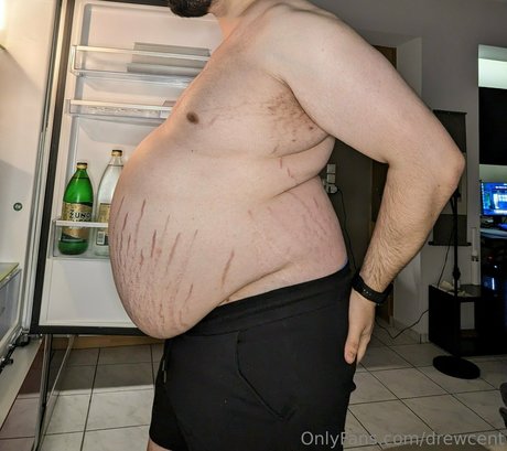 19歳のOnlyFans ヌード ギャラリー