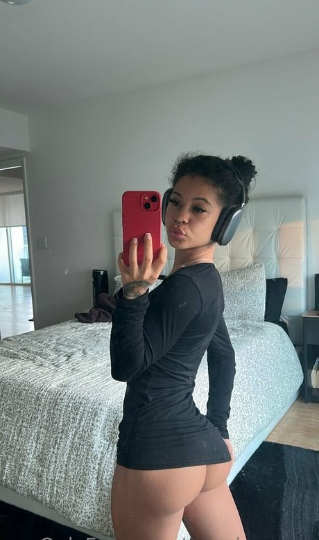 angellyummy ポルノスター エロティック 画像