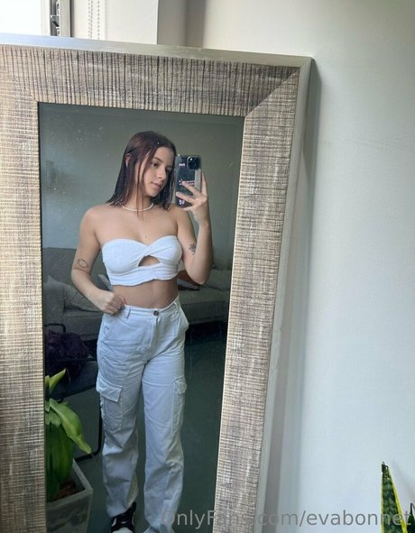 evabonnet 最高のモデル 写真