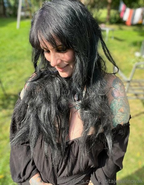 ティーンランジェリーOnlyFans 無料xxx 写真