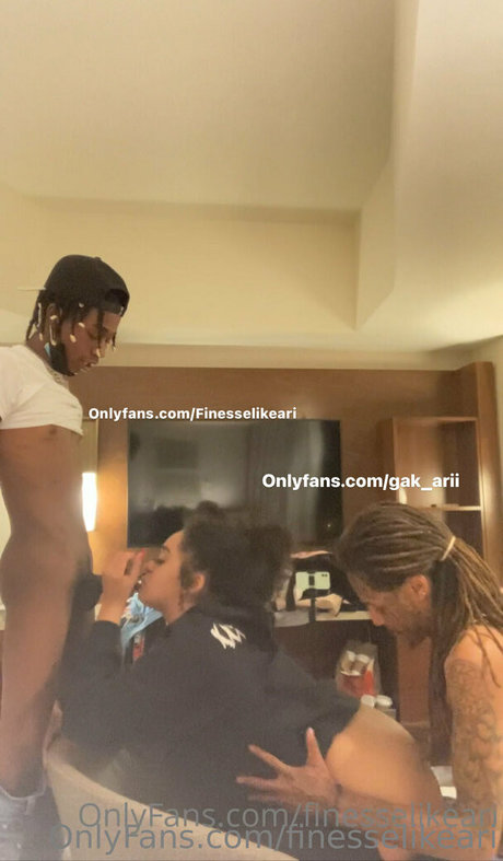 finesselikeari 高品質スター 写真