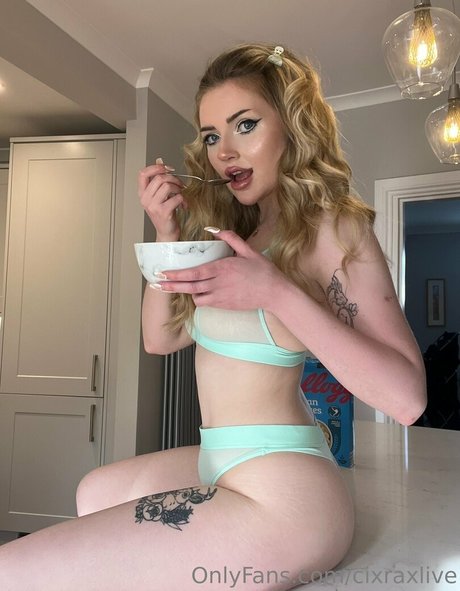 cixraxlive 最高のモデル 画像