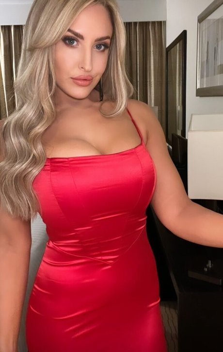 母乳オンリーファン アート裸 画像