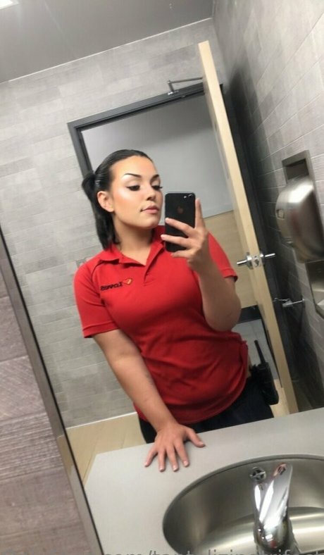 ティーントランスオンリーファン 無料ポルノ 写真