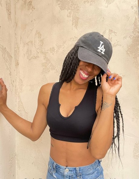 thisorthatwithsunny ポルノスター アート ギャラリー