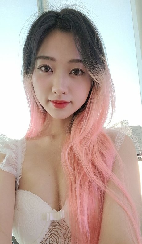 ポーグエボニーオンリーファンズ エロチック ギャラリー