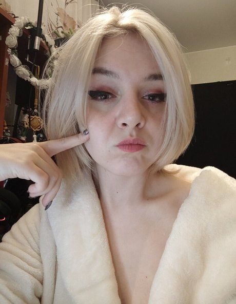 熟女の足オンリーファンズ アダルト 画像