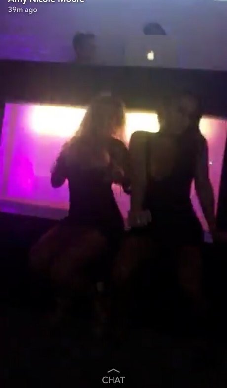 Amy Nicole Moore ヌードモデル ギャラリー