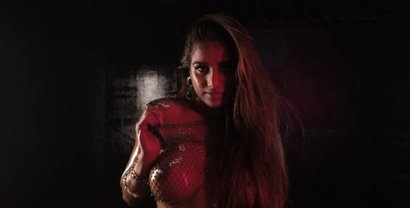 母と息子のオンリーファンズ 裸 ギャラリー