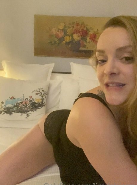 金髪の射精OnlyFans トップ 画像