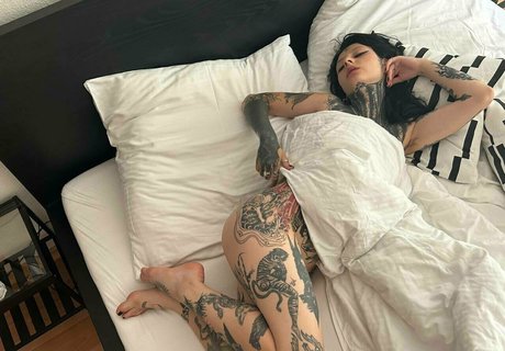 Draken lady セックススター ギャラリー