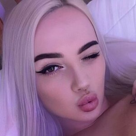 Sxren ポルノスター 画像