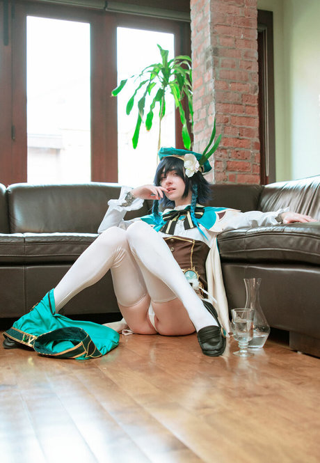 ハンズオンリーファン アートヌード 画像