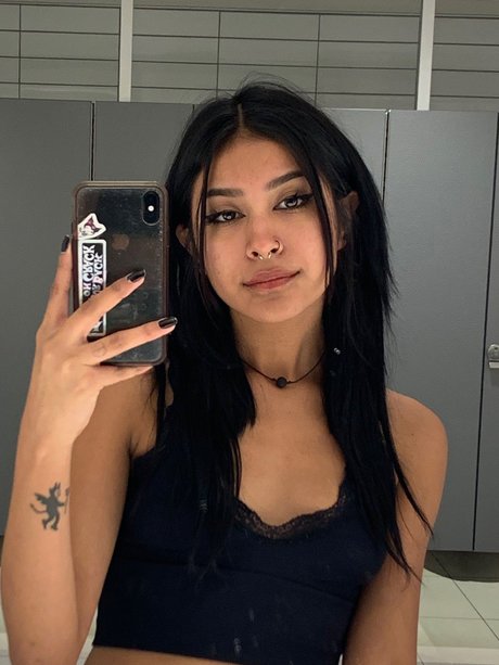 PaintJunkBunny セックス女優 写真