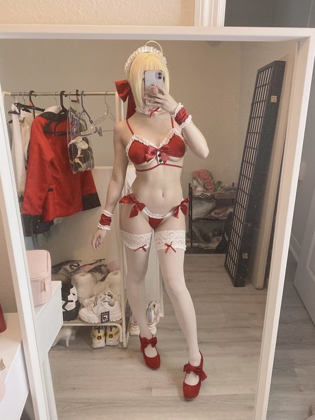 Danisaurz スター ヌード 画像