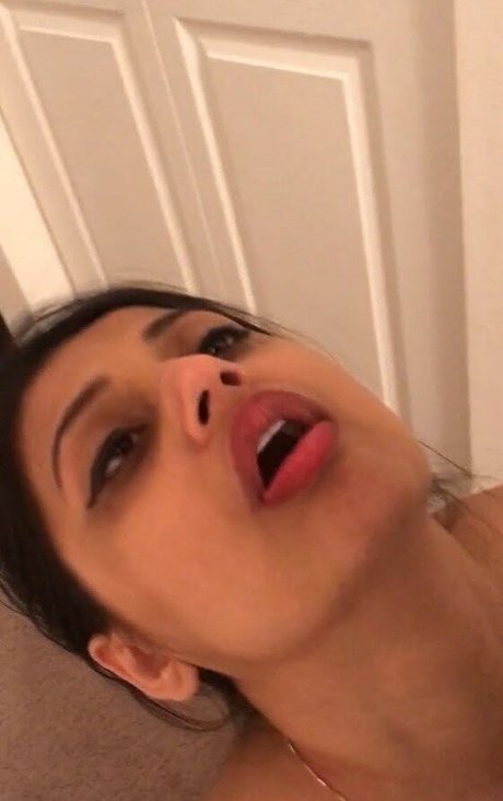 毛深いアジア人オンリーファンズ アダルト無料 アーカイブ