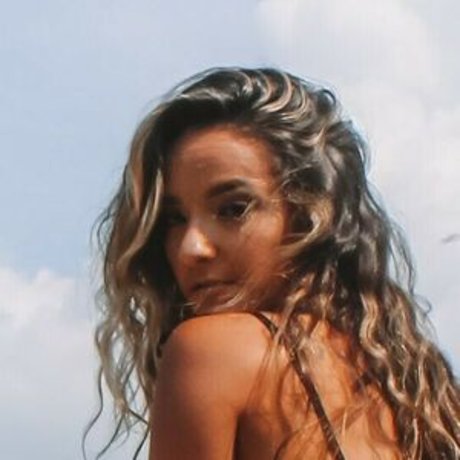 deannarapanotti ポルノモデル 画像