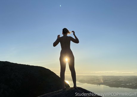 縛られたOnlyFans ポルノグラフィック 写真