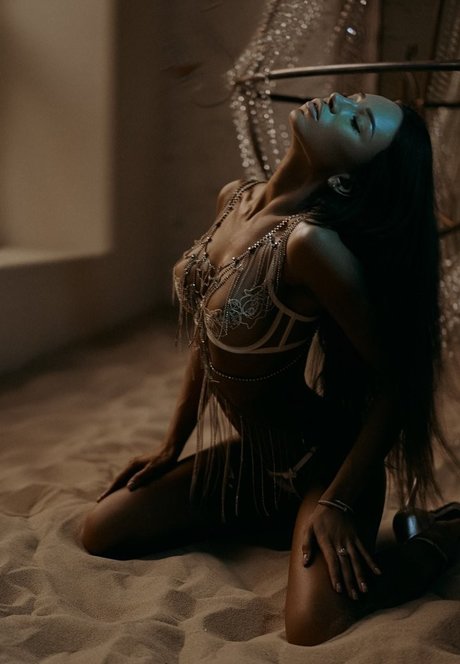 Baby898 ポルノスター ヌード 写真