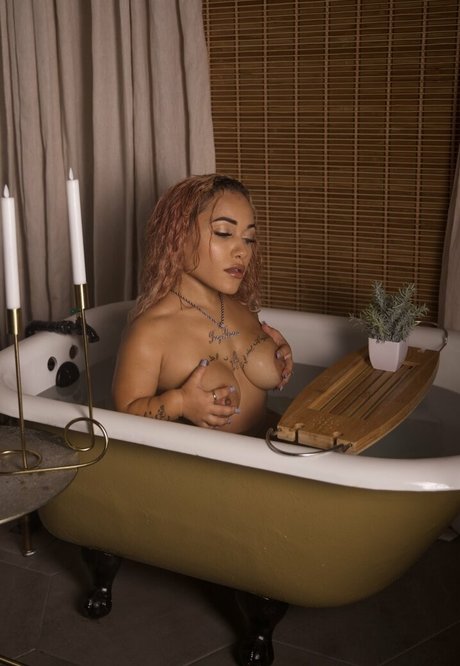 Tanya Tehanna ポルノスター 裸 写真