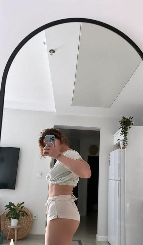 太った足のOnlyFans ホットヌード 写真