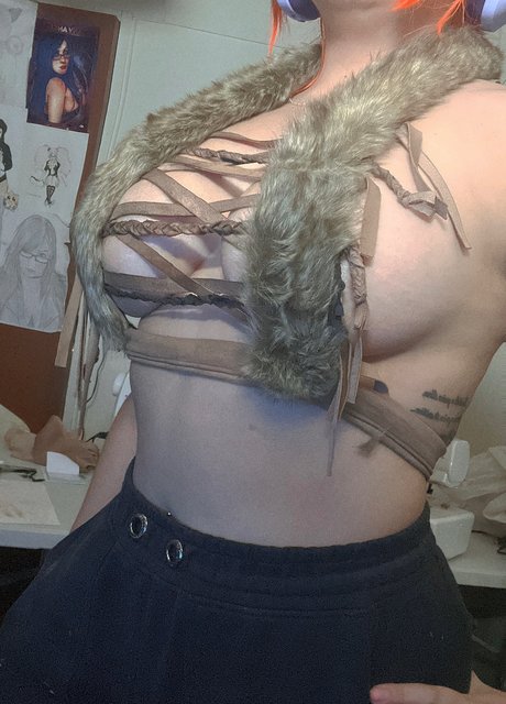 毛深い足のOnlyFans 美しいポルノ 写真