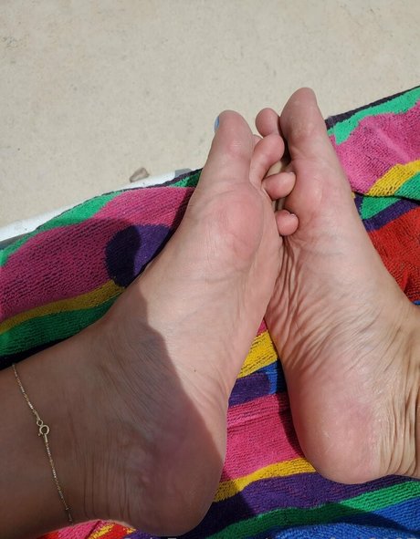 sweetfeet2187 ポルノスター ヌード 画像