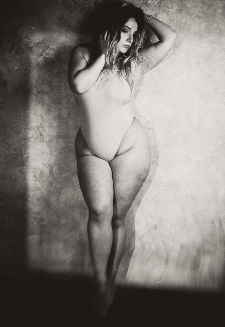 ヘンタイオンリーファンズ ホットポルノ 画像