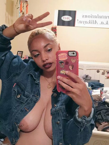 bbywolf666 ポルノスター 写真